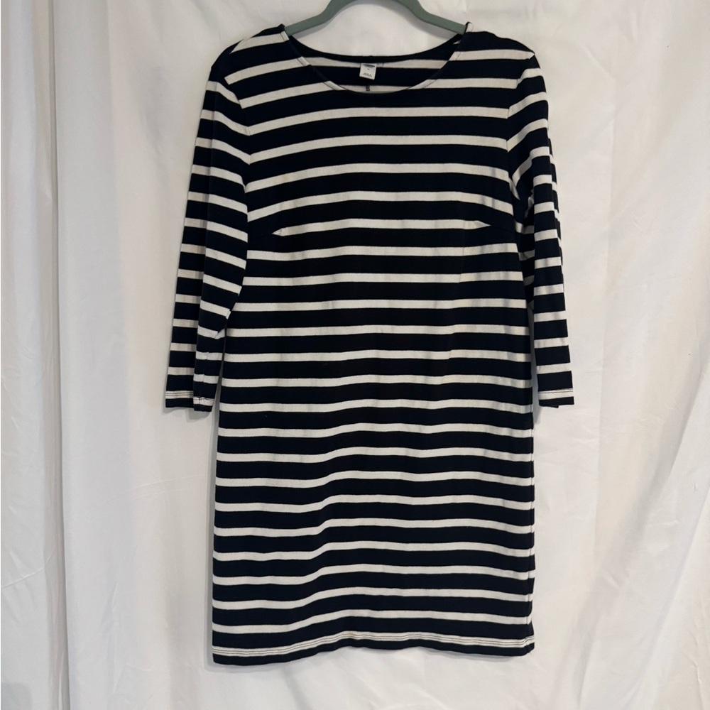 Old Navy Black and White Striped Long Sleeve Shift Dress